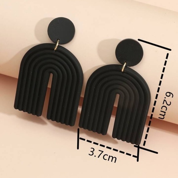 Boho rainbow drop earrings - Picture 3 of 7